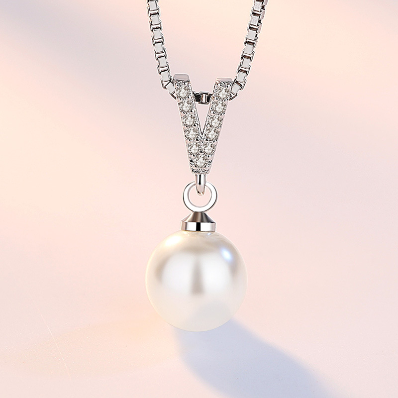 Pearl Trim Chain - 925 Sterling Silver Necklace Pendant Shining