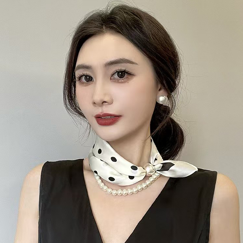 Satin Neck Scarf with Pearls C - огляд і ціна Pearl Trim Chain